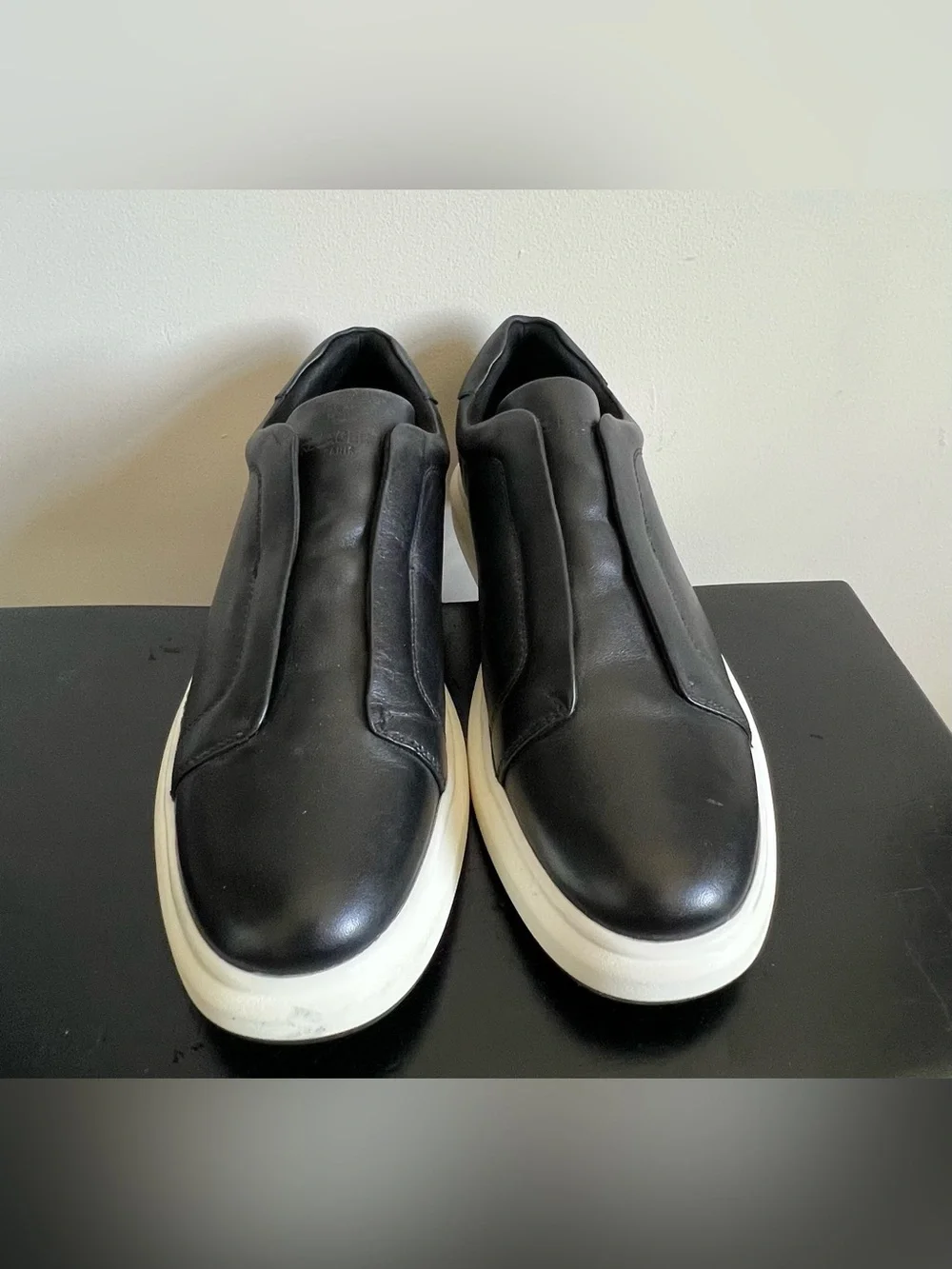 Karl Lagerfeld Paris Men's Leather Laceless Slip On Sneakers Shoes Black Sz 9.5